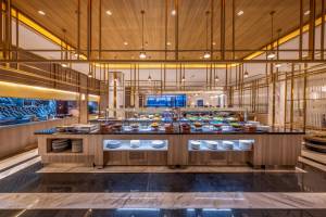 Glow Restaurant